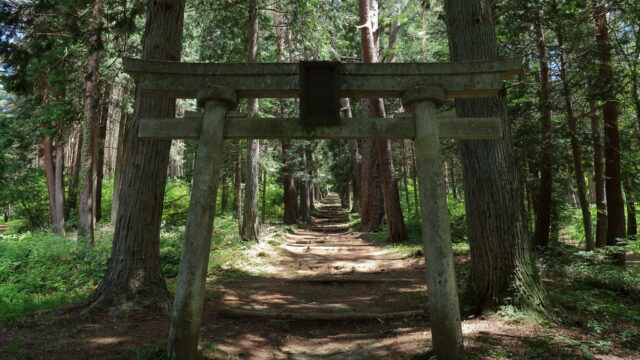 高烏谷神社