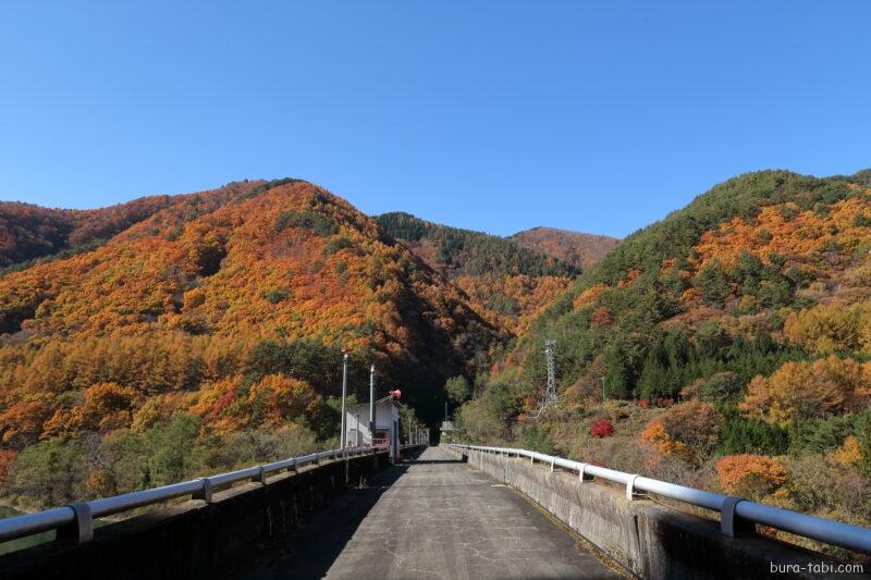 横川渓谷（紅葉）_横川ダム・よこかわ湖